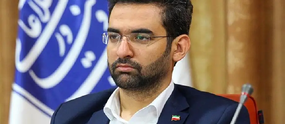 بازدید آذری جهرمی از پارک