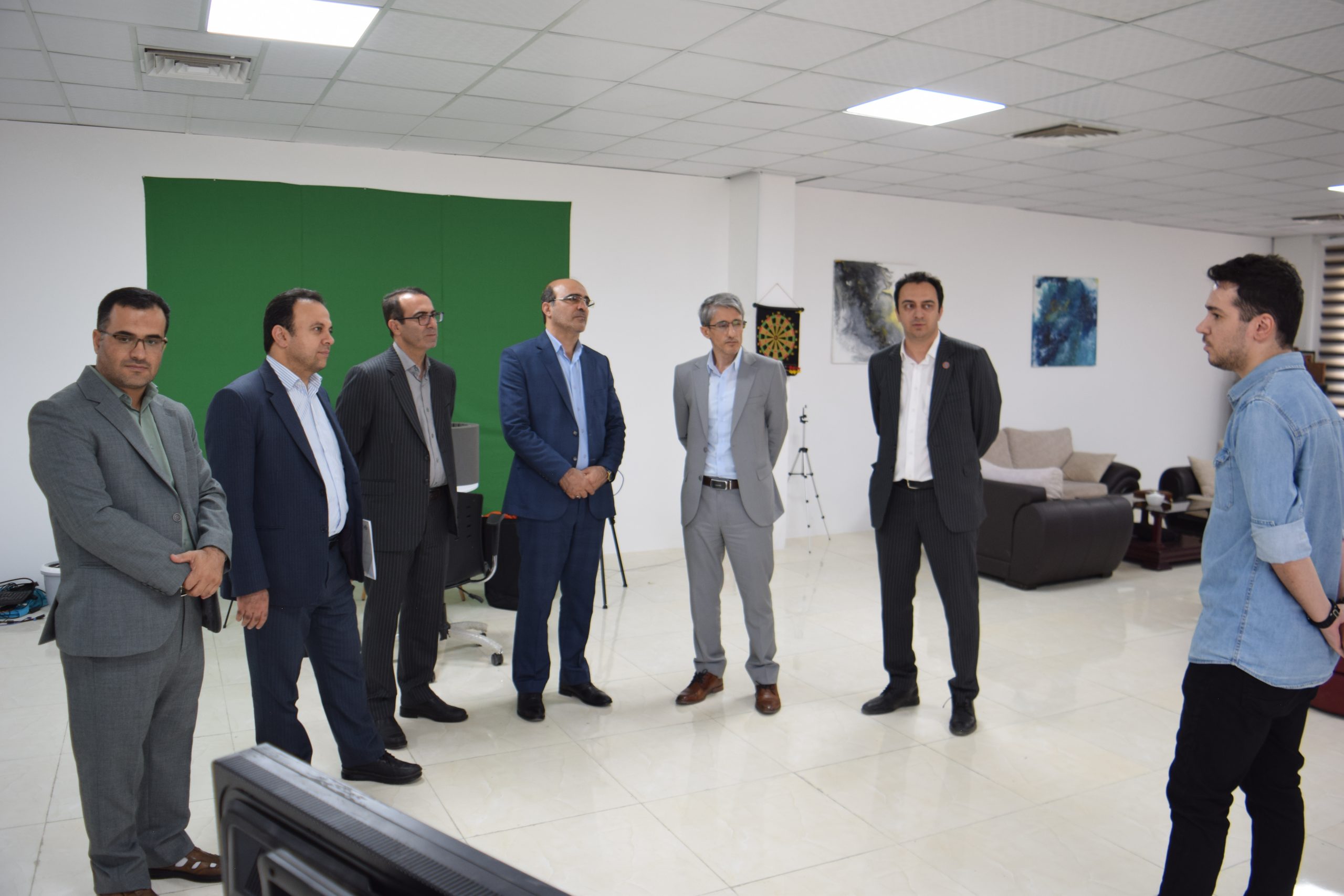 بازدید مشاور وزیر علوم از پارک علم و فناوری کردستان